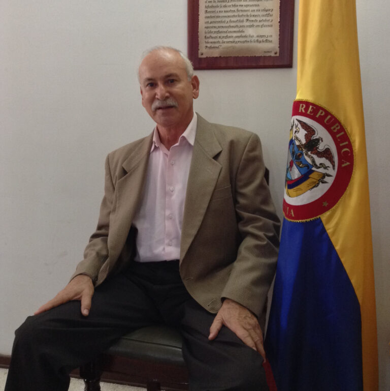 Fotografia del MVZ Luis Javier Arroyave Morales